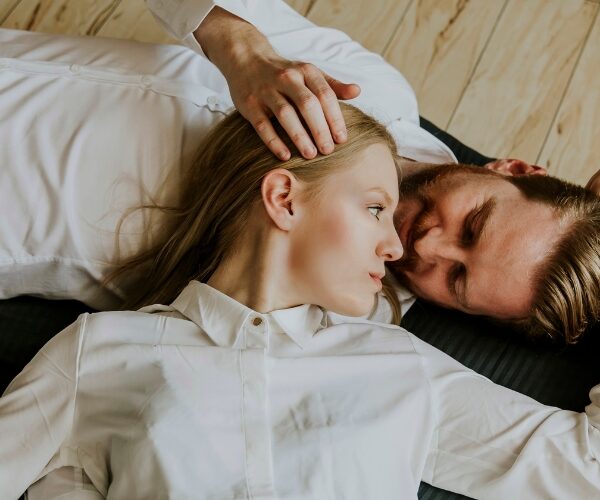 Seksualność kobiety – jak zmienia się libido w różnych fazach życia