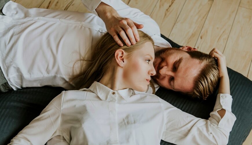 Seksualność kobiety – jak zmienia się libido w różnych fazach życia